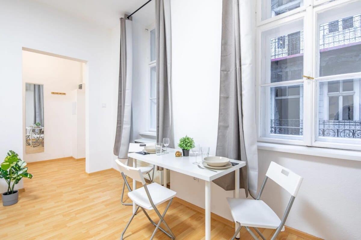 Very Central Convenient Flat Budapest Luaran gambar